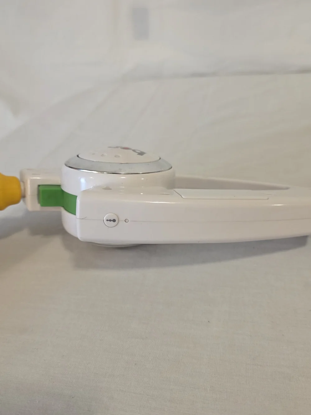 BOP IT! Talking Handheld Electronic Reflex Game White 2008 Hasbro TESTED Works